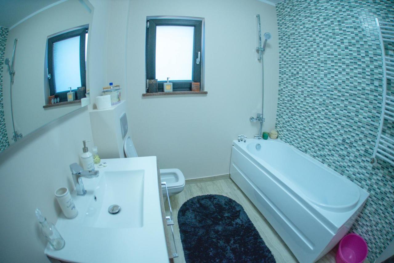 La Stejari Apartment Suceava Eksteriør billede