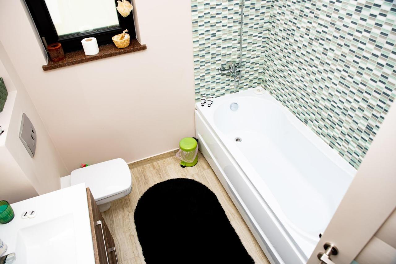 La Stejari Apartment Suceava Eksteriør billede